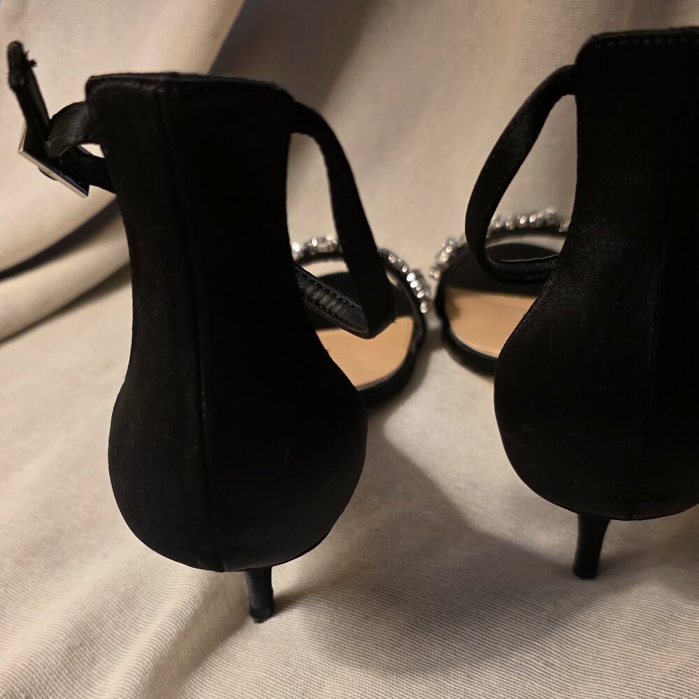 Dash Ankle Strap Kitten Heel BY Jewel Badgley Mishcka - Picture 4 of 8